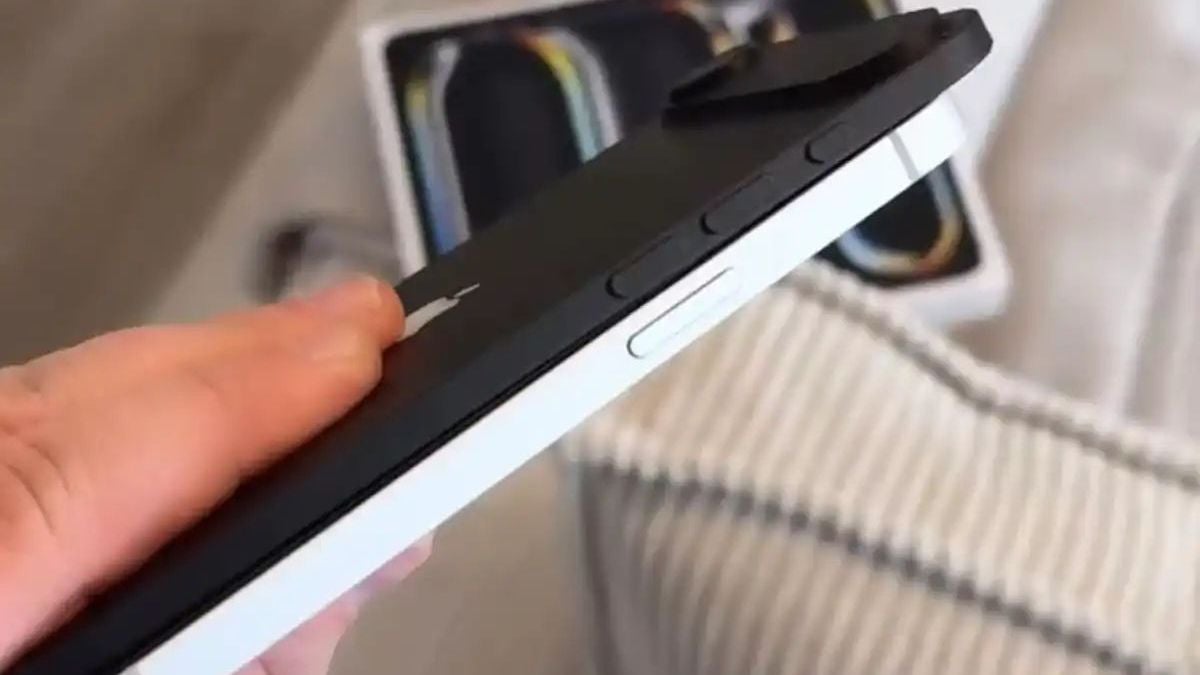iPhone 17 Air dummy next to iPhone 16e