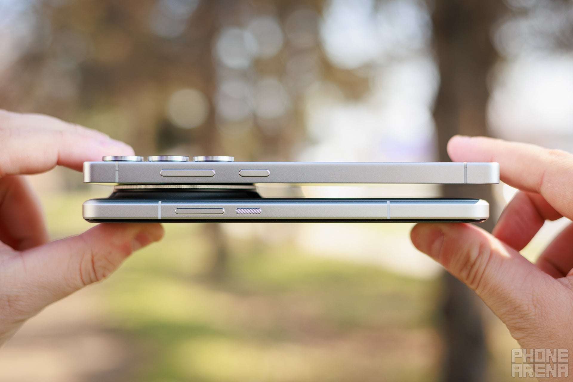 Don't expect exceptional thinness here (Image by PhoneArena) - Xiaomi 15 Ultra vs Galaxy S25 Ultra: The most extreme Ultra flagships